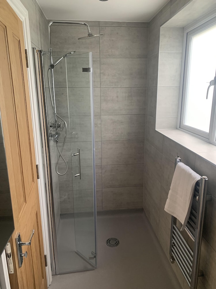 Deluxe Double or Twin Room, Ensuite - Photo 7