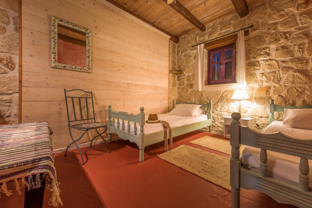 Apartment, 2 Bedrooms, Private Pool - Photo 1
