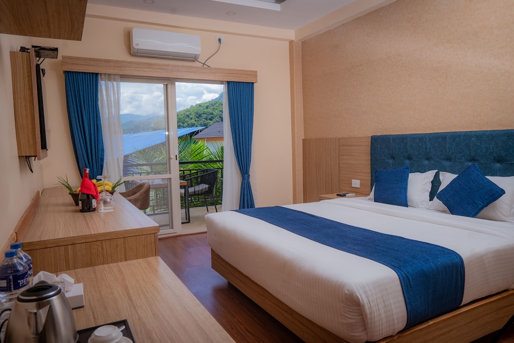 Deluxe Double or Twin Room - Photo 3