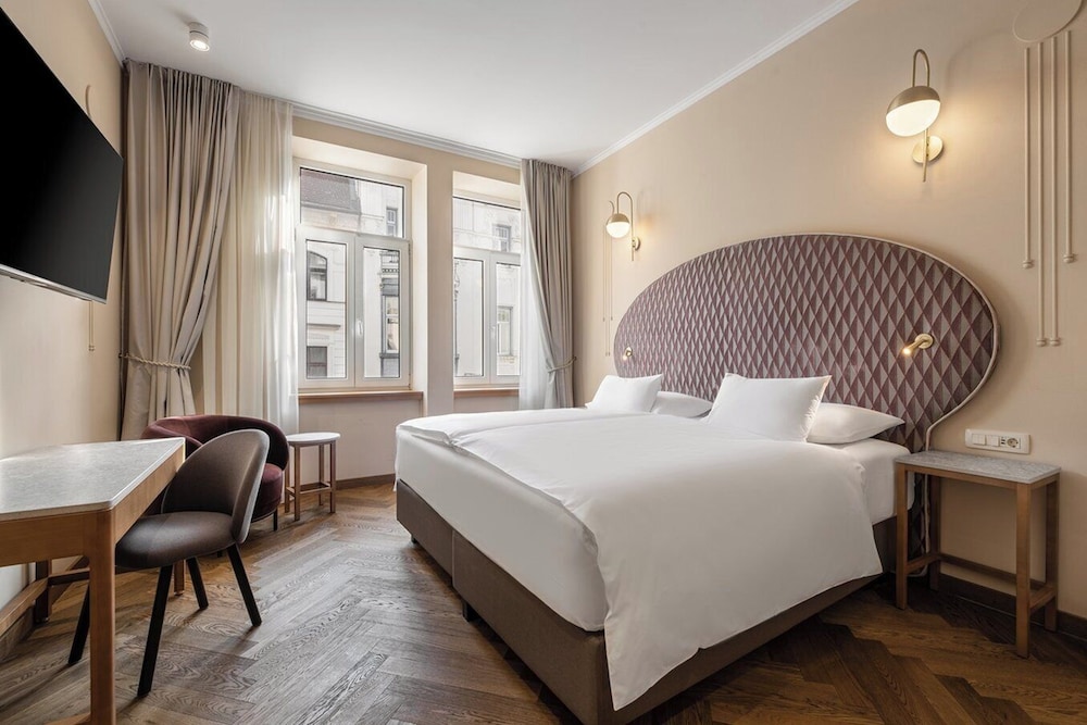 Deluxe Room (Grand) - Photo 4