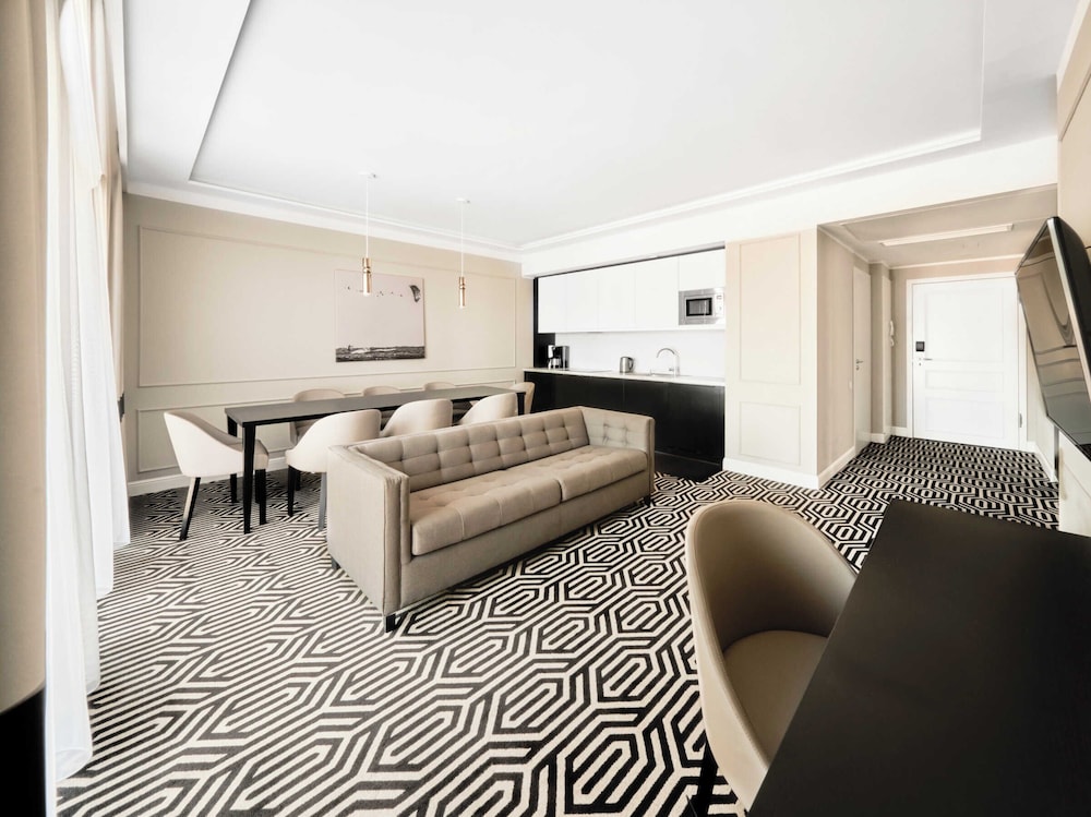 Exclusive Apartment, 3 Bedrooms photo 1