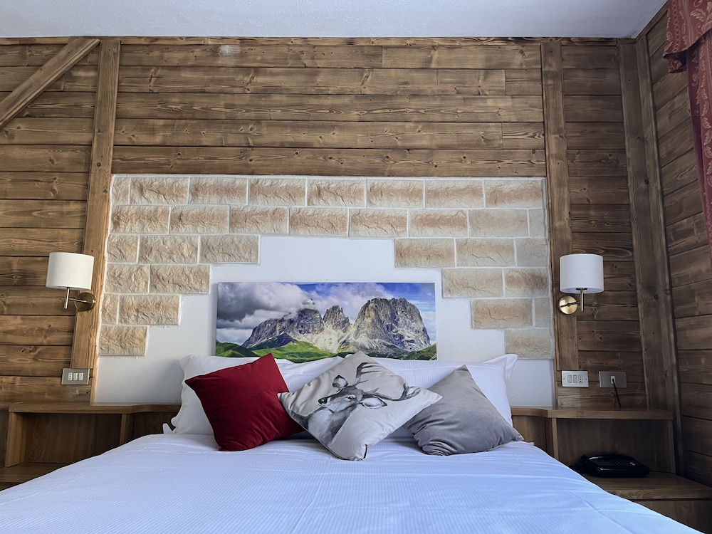 Standard Double or Twin Room photo 2