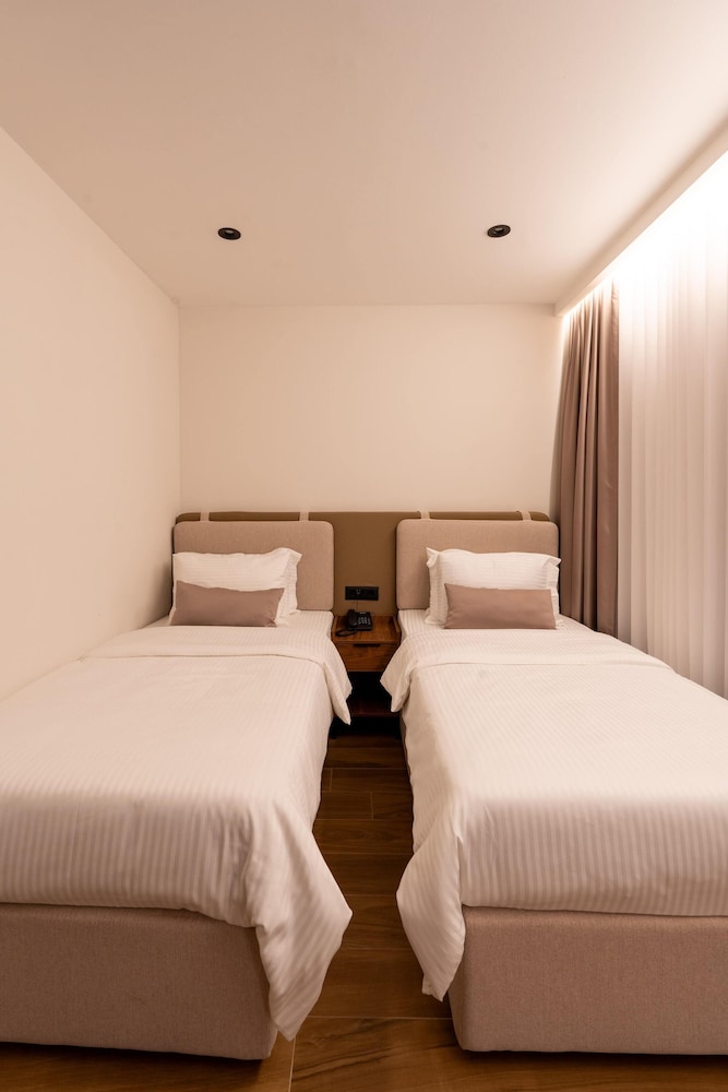 Standard Twin Room, Balcony, Garden View photo 1