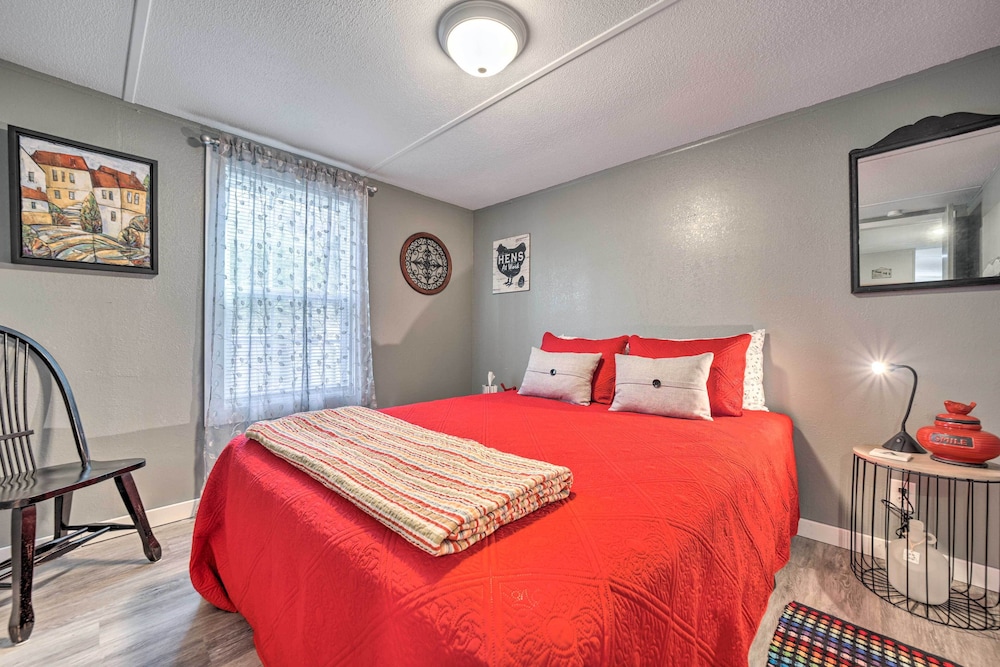 House (2 Bedrooms) photo 2