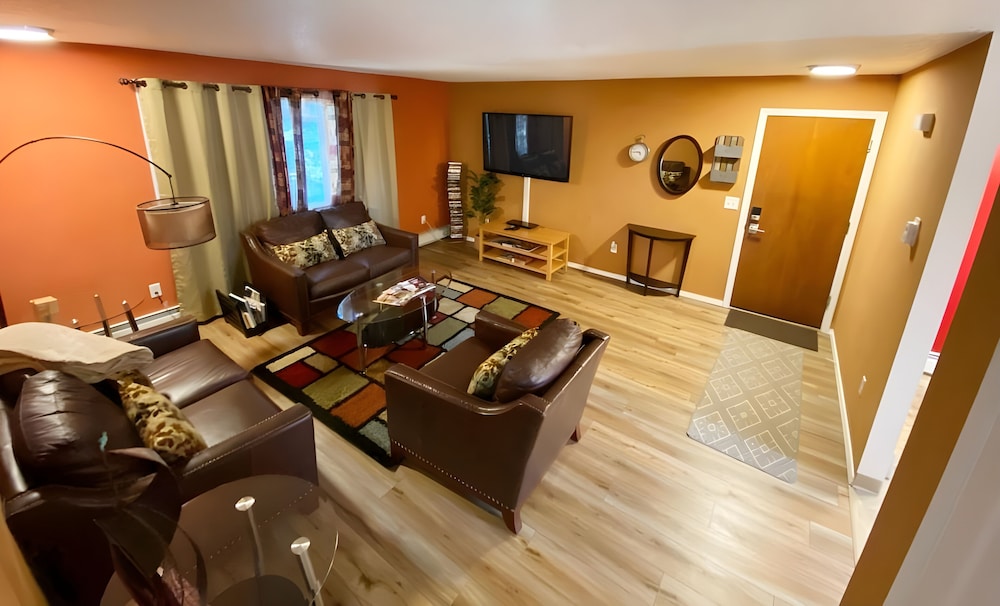 Premium Apartment, 2 Queen Beds, Non Smoking, Bathtub (Stay Anchorage!) photo 1