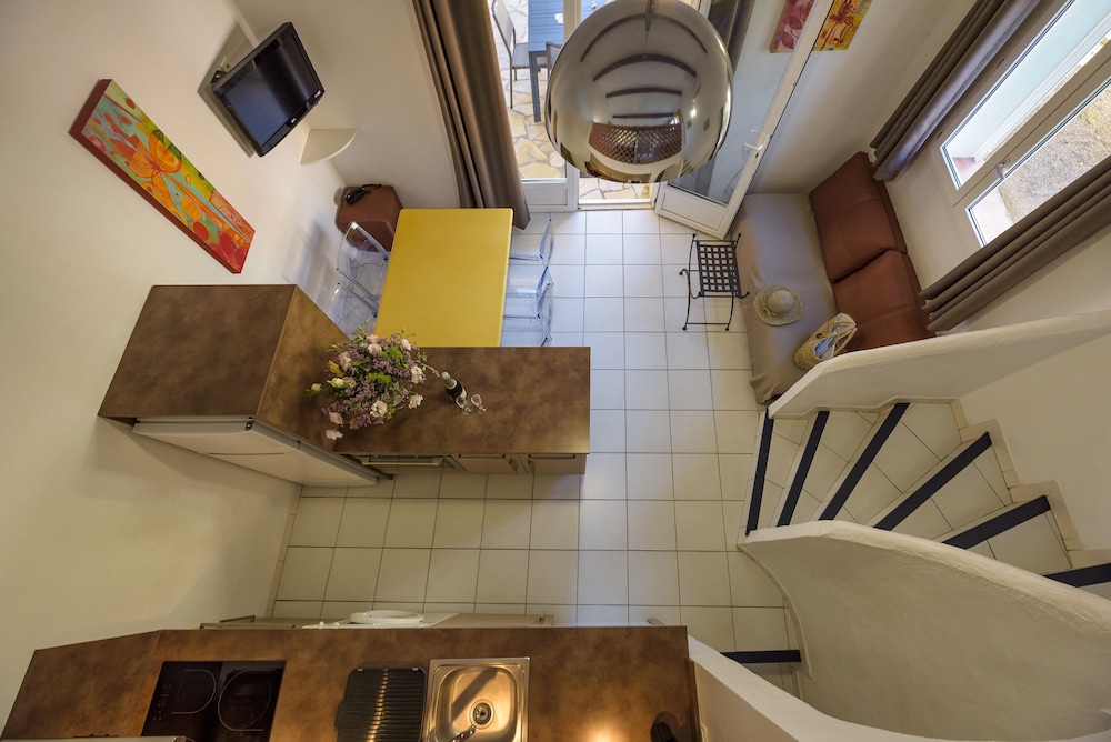 Classic 1 Bedroom Villa with Mezzanine Terrace photo 3