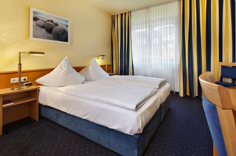 Standard Double Room - Photo 3