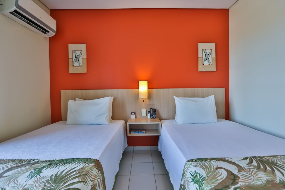 Standard Twin Room - Photo 5