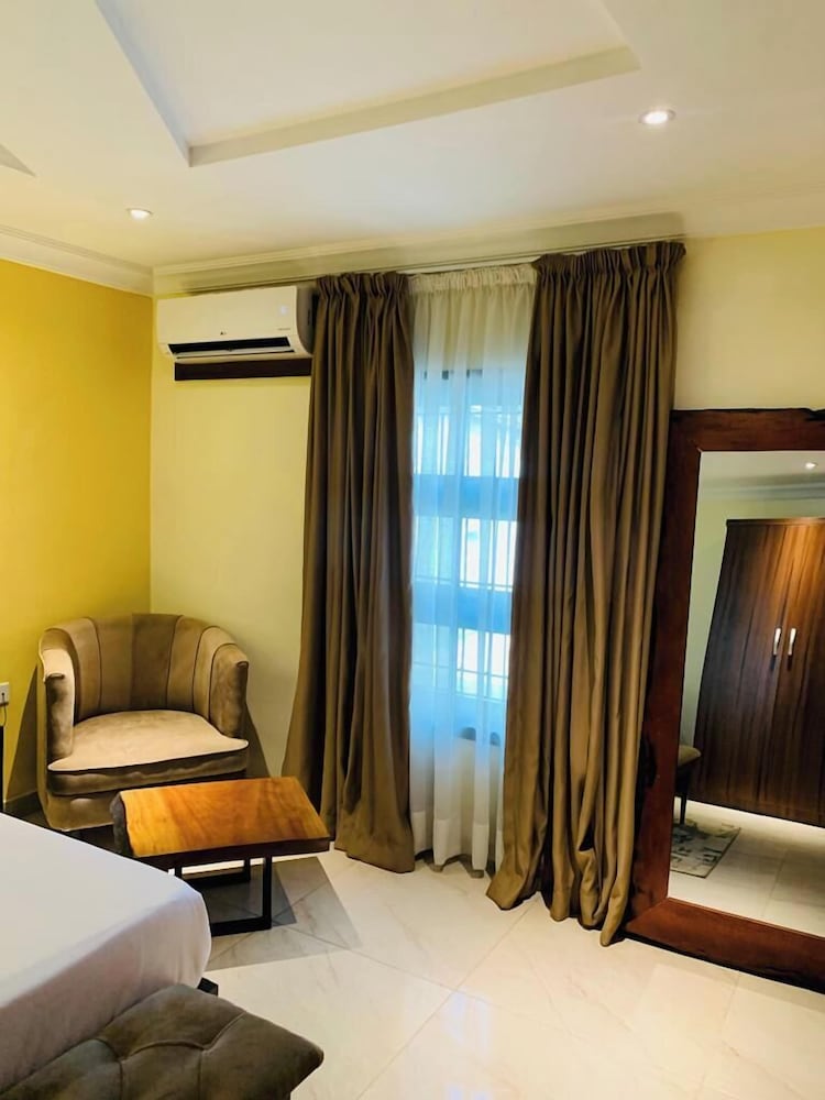 Deluxe Apartment, Balcony, City View photo 1