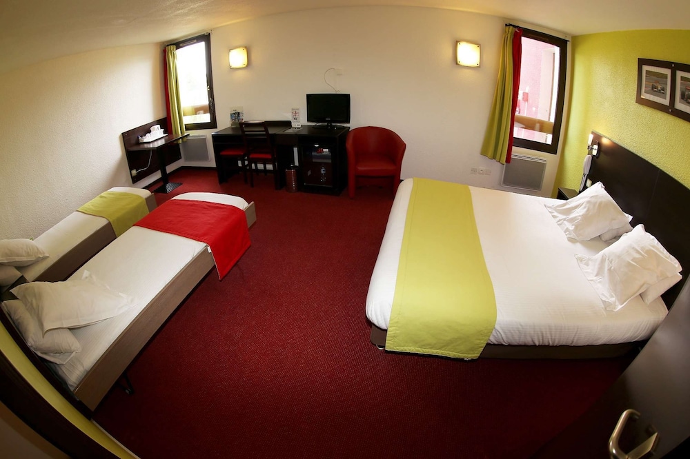 Standard Room, Multiple Beds photo 2