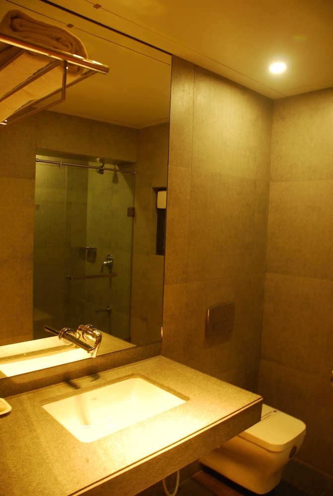 Premium Room - Photo 6
