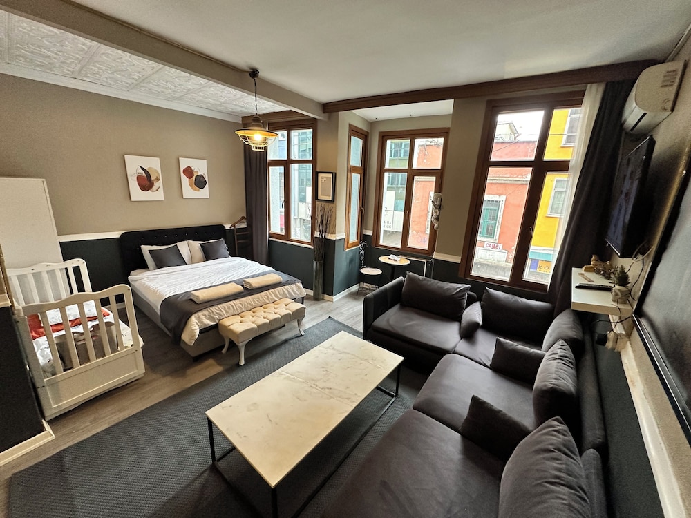Superior Studio Suite photo 2