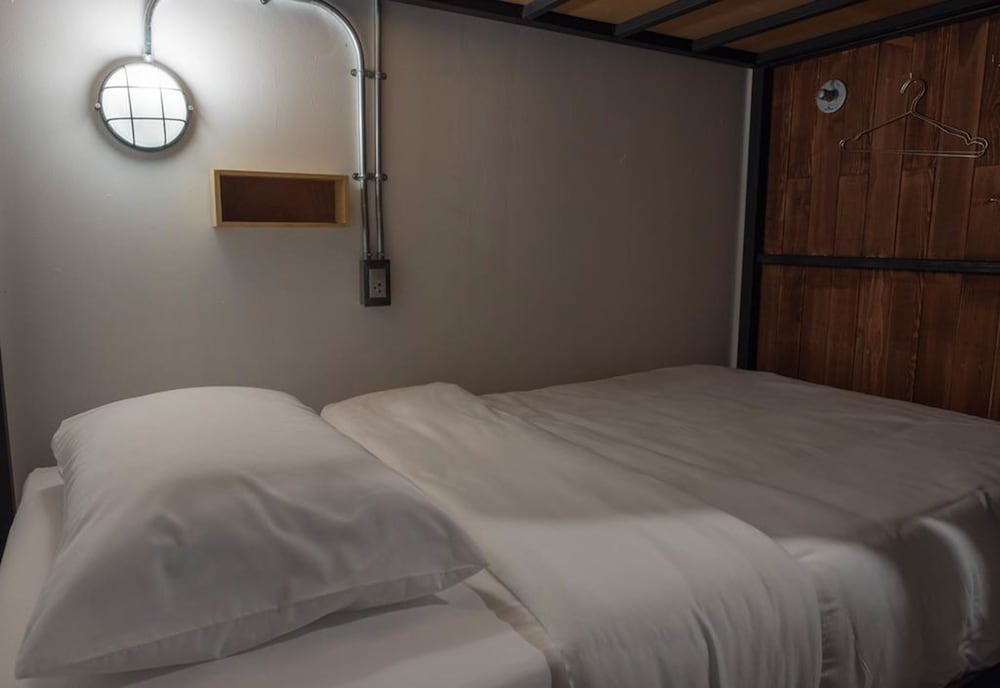 Bunk Bed In Mixed Dormitory Room photo 3