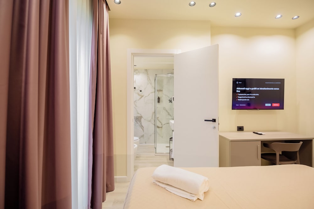 Standard Double or Twin Room photo 2