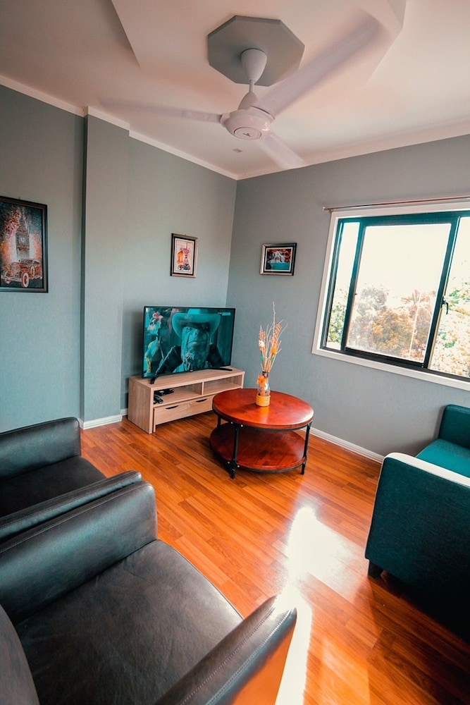 Apartment, 3 Bedrooms photo 2