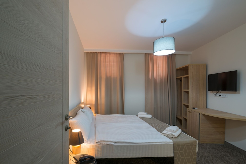 Economy Double or Twin Room (name) photo 1