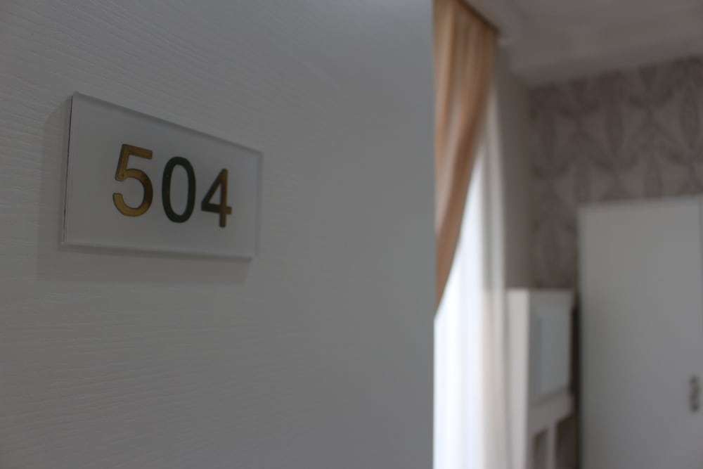 Double Room (4)