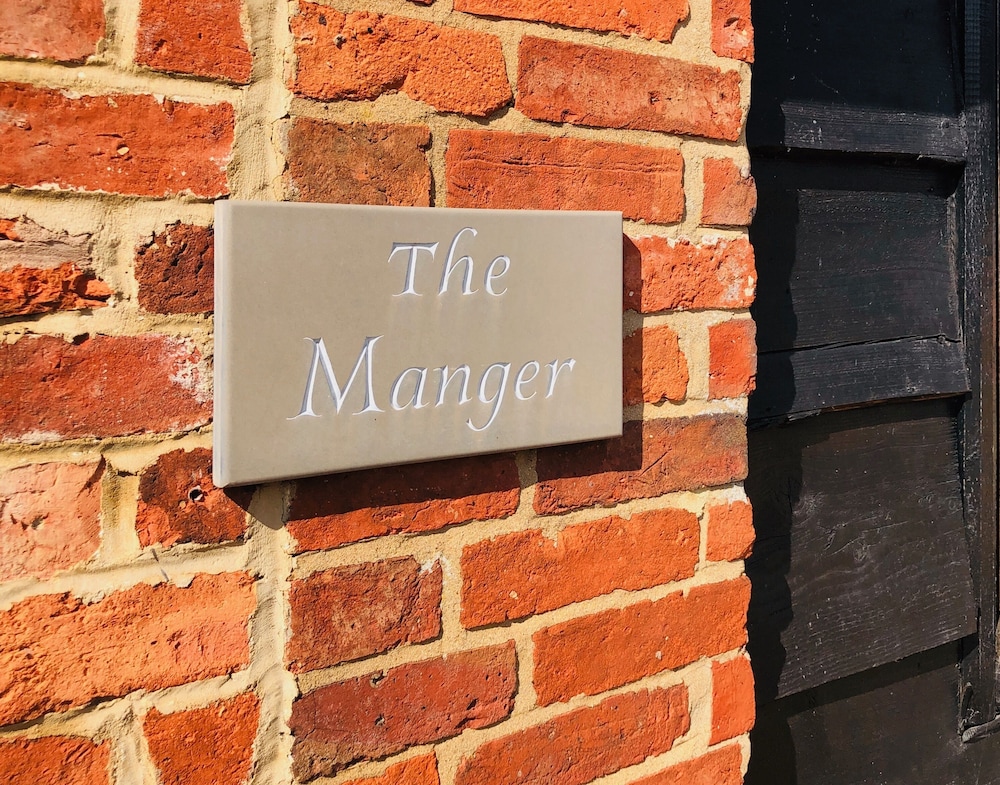 Deluxe Double Room, Ensuite, Courtyard View (The Manger)