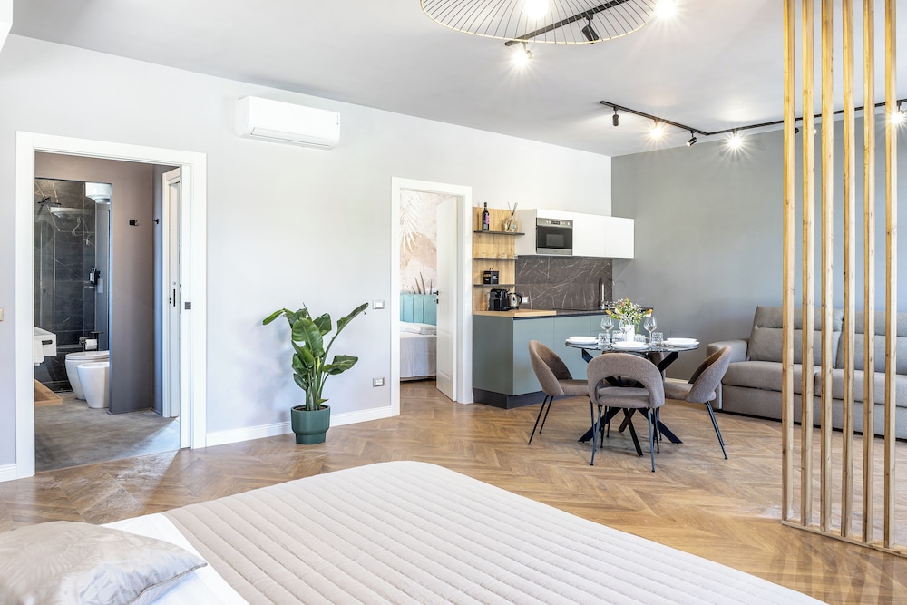 Superior Apartment photo 1