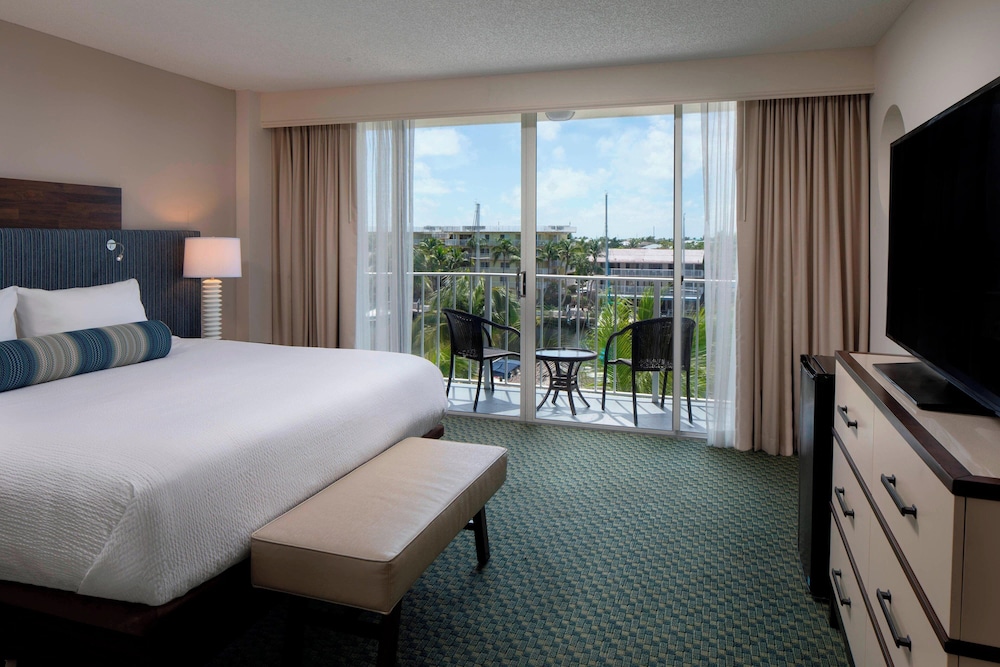 Suite, 1 Bedroom, Balcony, Marina View photo 1