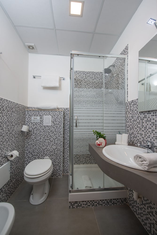 Quadruple Room photo 2