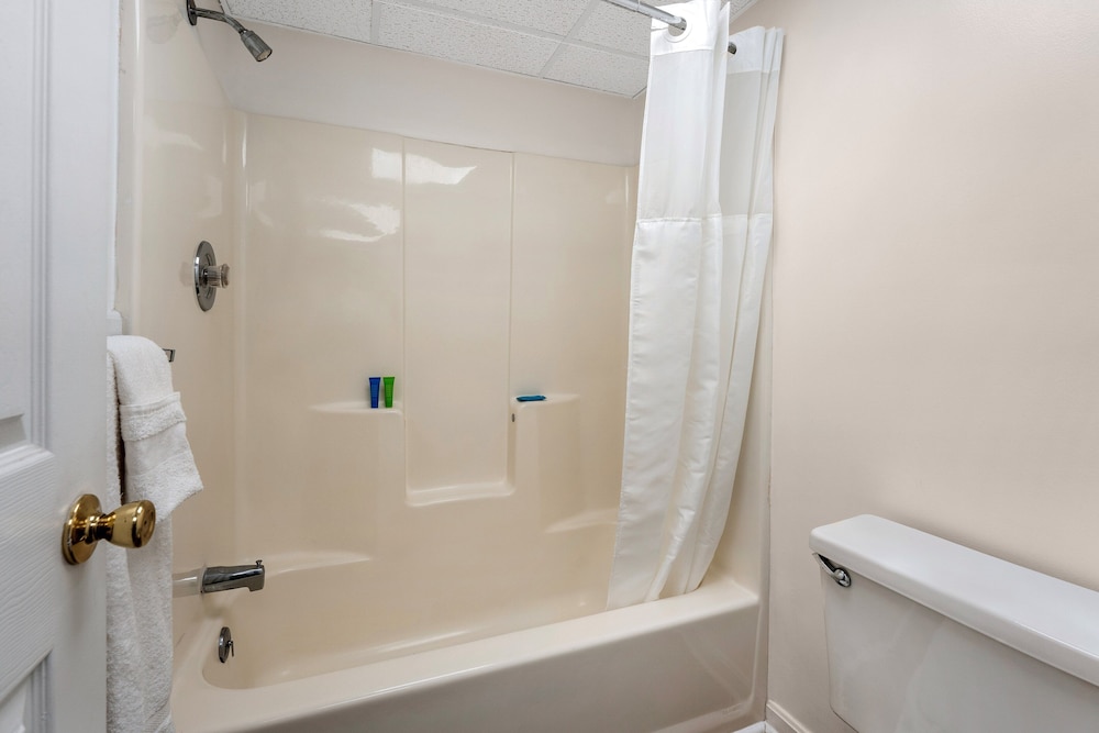 Atlantic Oceanside King Bed Room Efficiency Studio photo 2