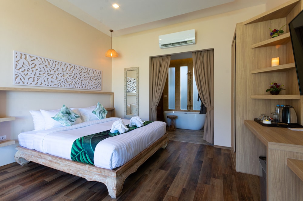 Deluxe Private Plunge Pool Villa - Photo 7