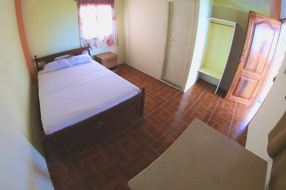 Basic Double Room, 1 Double Bed, Balcony, Beachfront photo 2