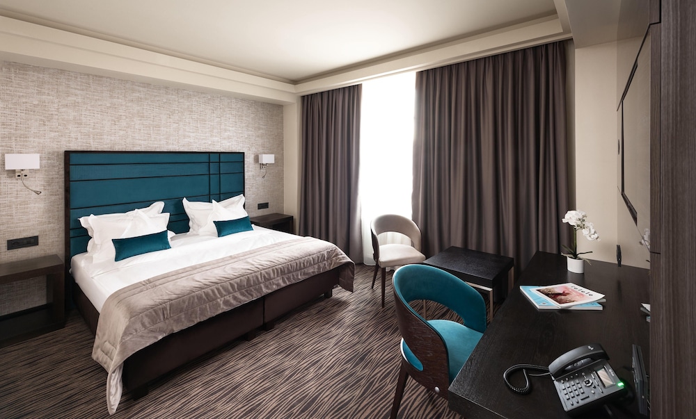 Deluxe Double Room - Photo 5