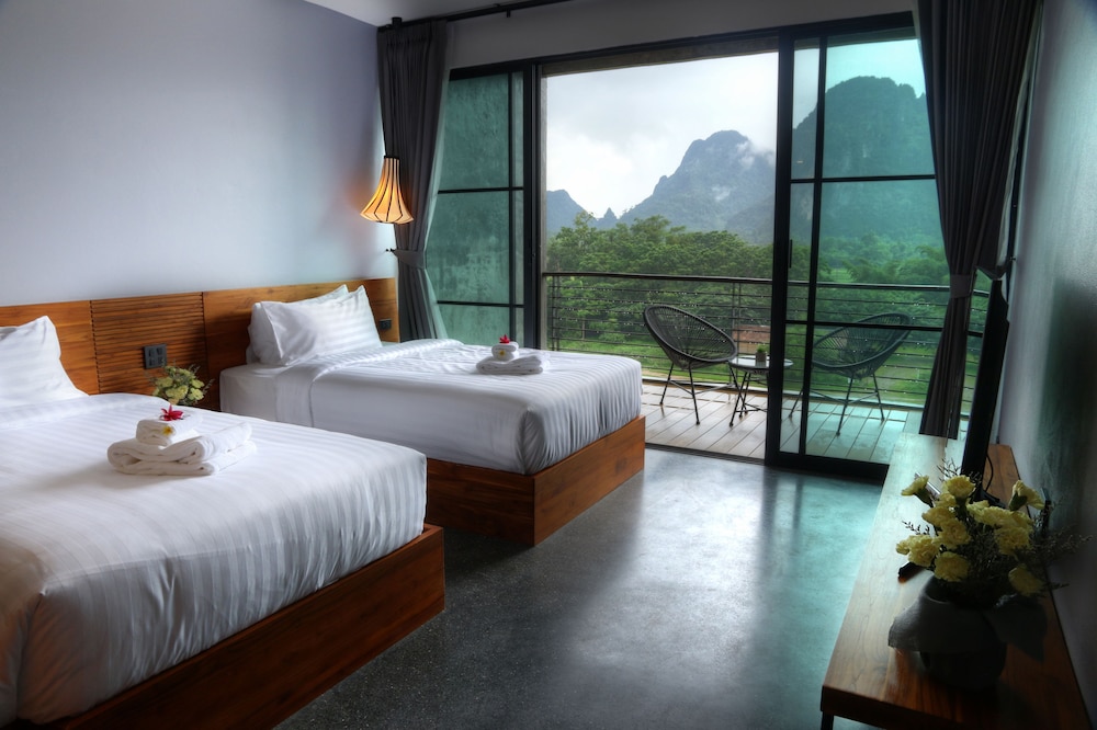Premier Twin Room - Photo 1