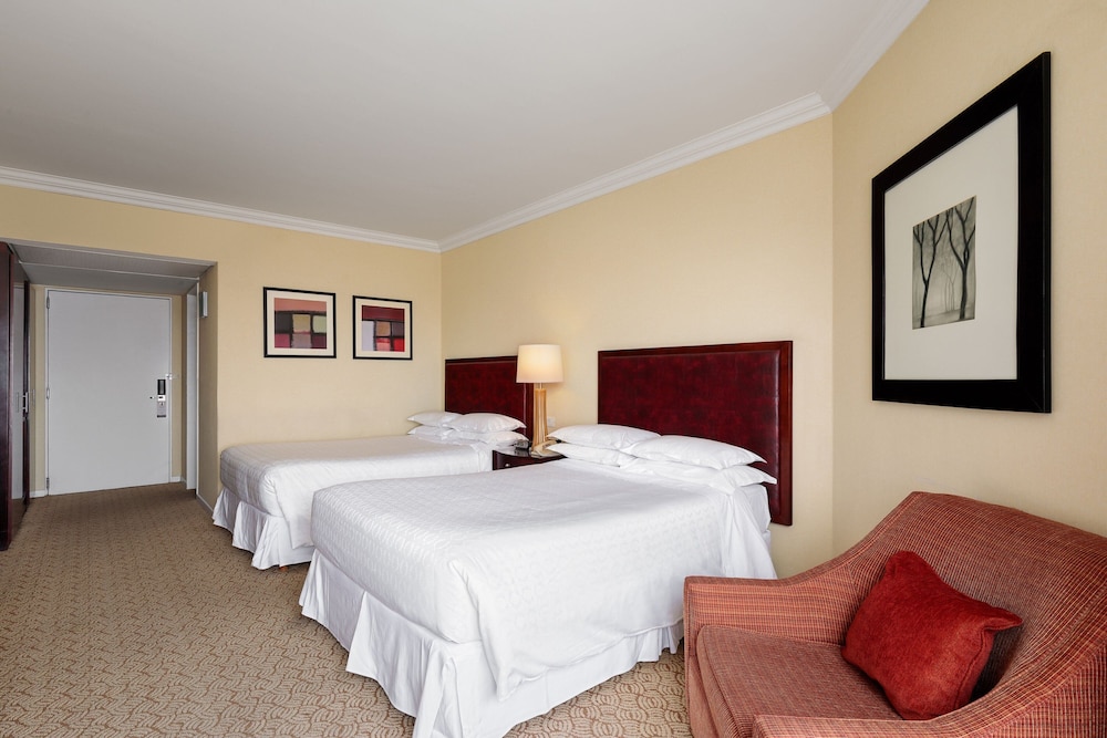 Club Room, 1 King Bed (San Martin)