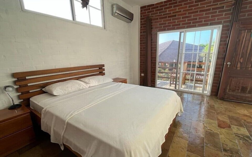 Standard Double Room, Multiple Beds, Garden View photo 3