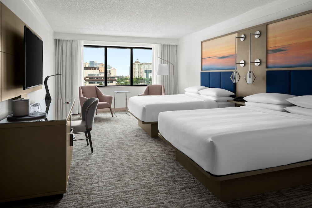 Room, 2 Queen Beds - Photo 1