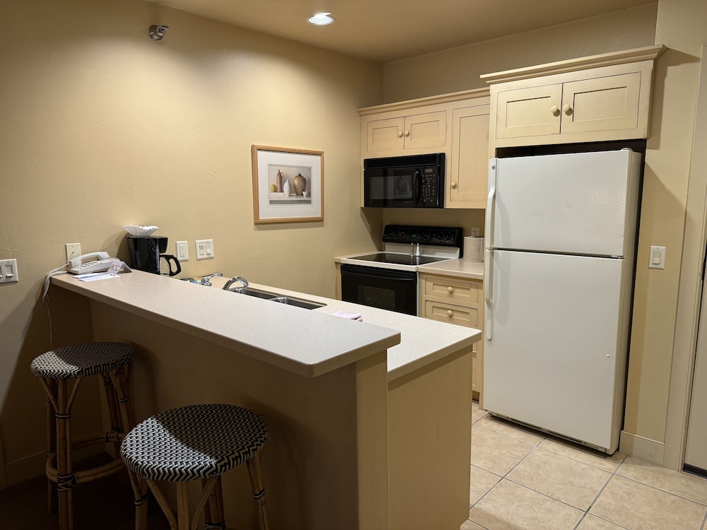 Studio Suite photo 2