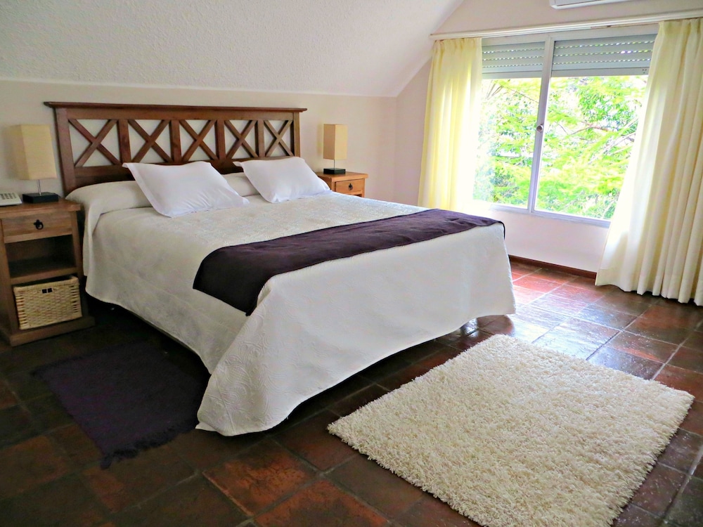 Deluxe Suite, Jetted Tub photo 1