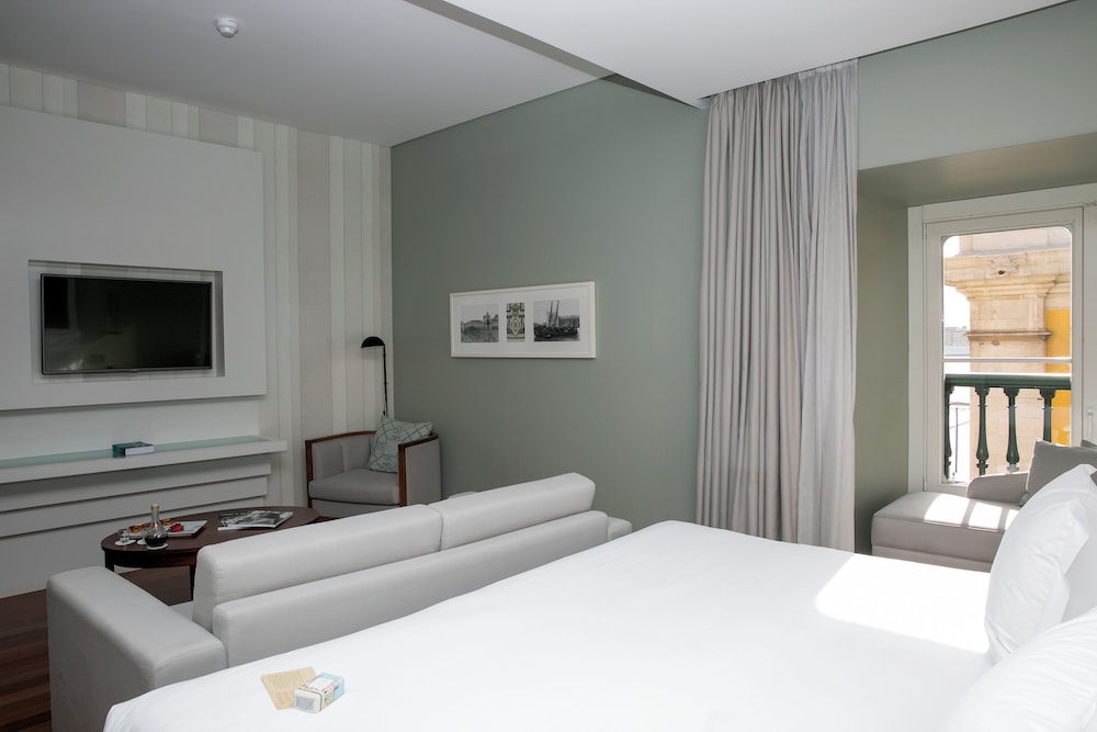 Deluxe Room (2+1 | King Size Bed)