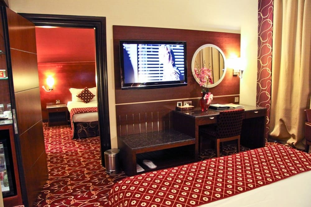 Executive Suite photo 2