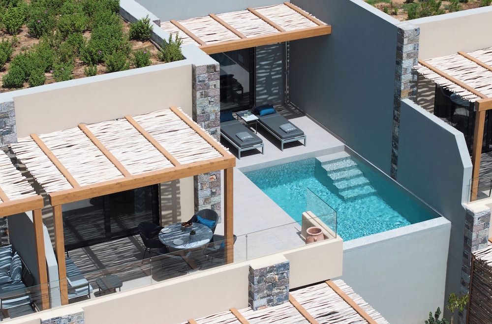Executive Suite with Private Pool - Sea View - Photo 12