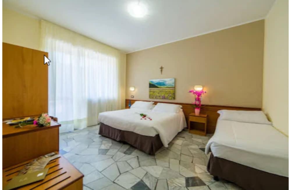 Standard Triple Room photo 1