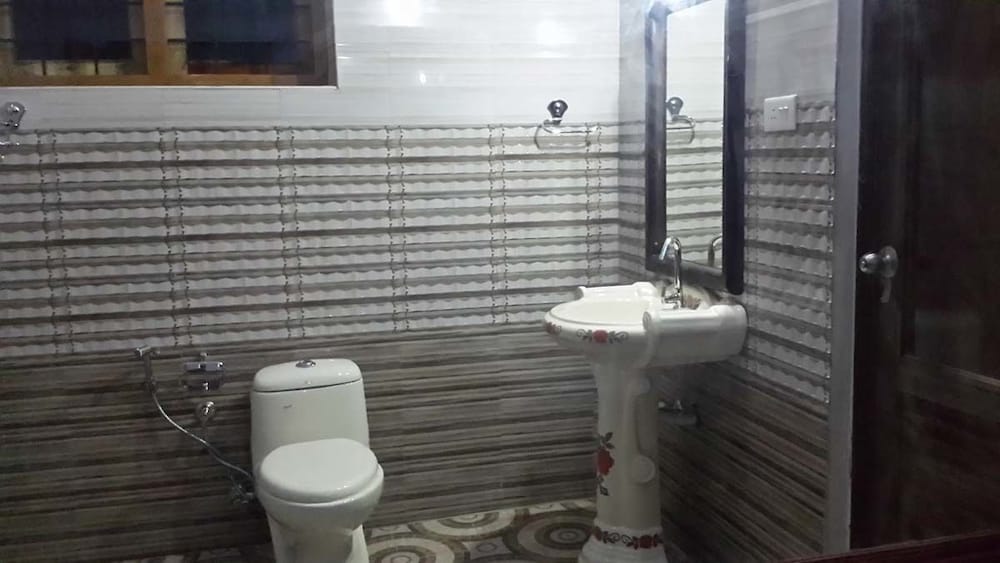 Honeymoon Suite photo 3