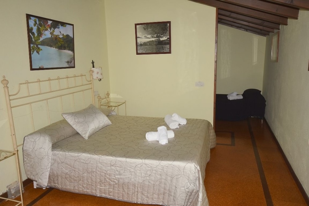 Casa, 2 habitaciones (Misiones)