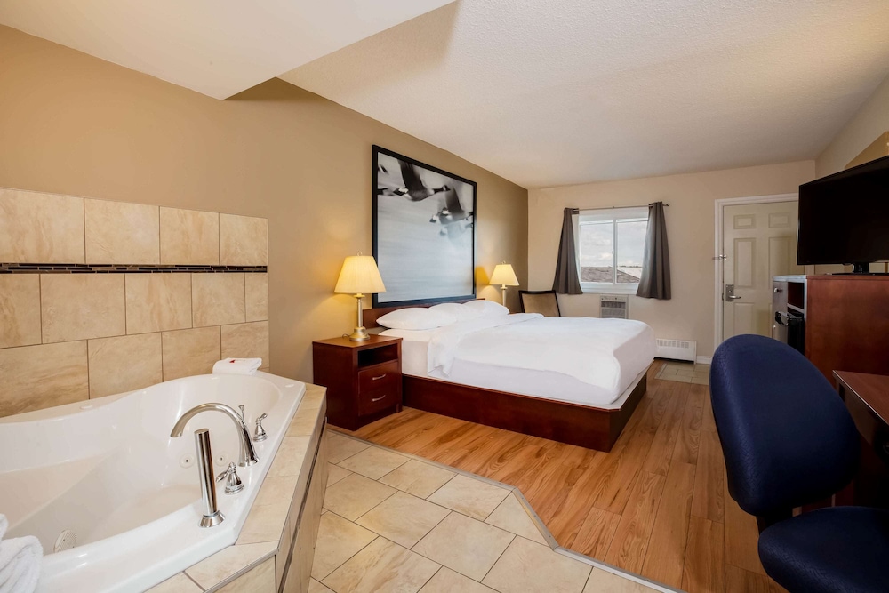 Room, Accessible, 1 King bed, Jetted Tub, (Non Smoking) photo 2