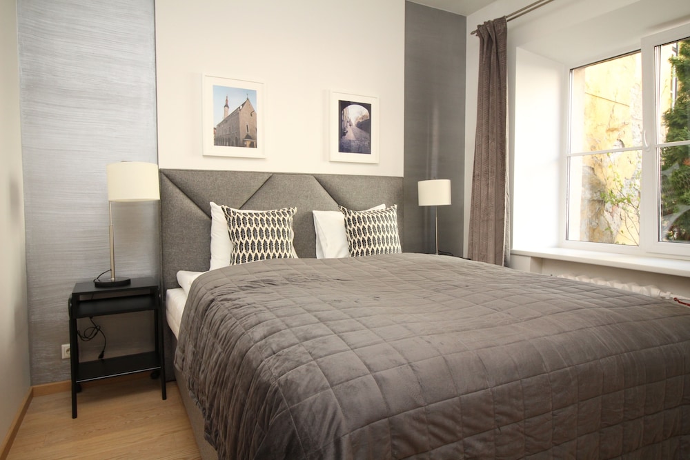 Apartment, 2 Bedrooms, Kitchen photo 3