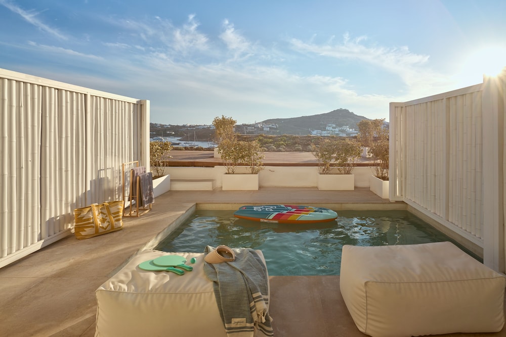 Design Room Partial Sea View with Chill Out Pool - Photo 7