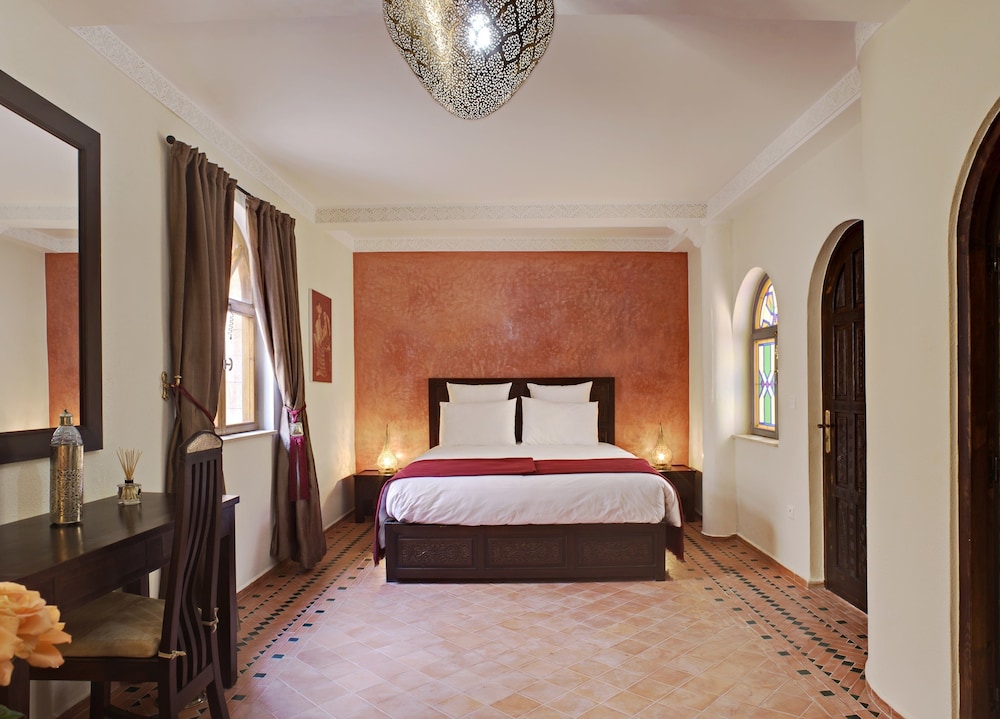 Superior Double or Twin Room - Photo 2