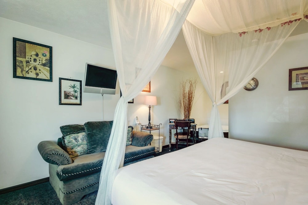 King Suite photo 2