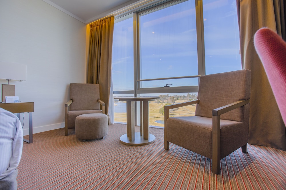 Premium Room, 1 King Bed, Terrace