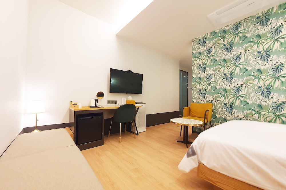 Suite (Double) - Photo 10