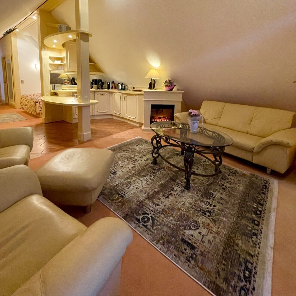 Premium Studio Suite, Kitchen, Executive Level