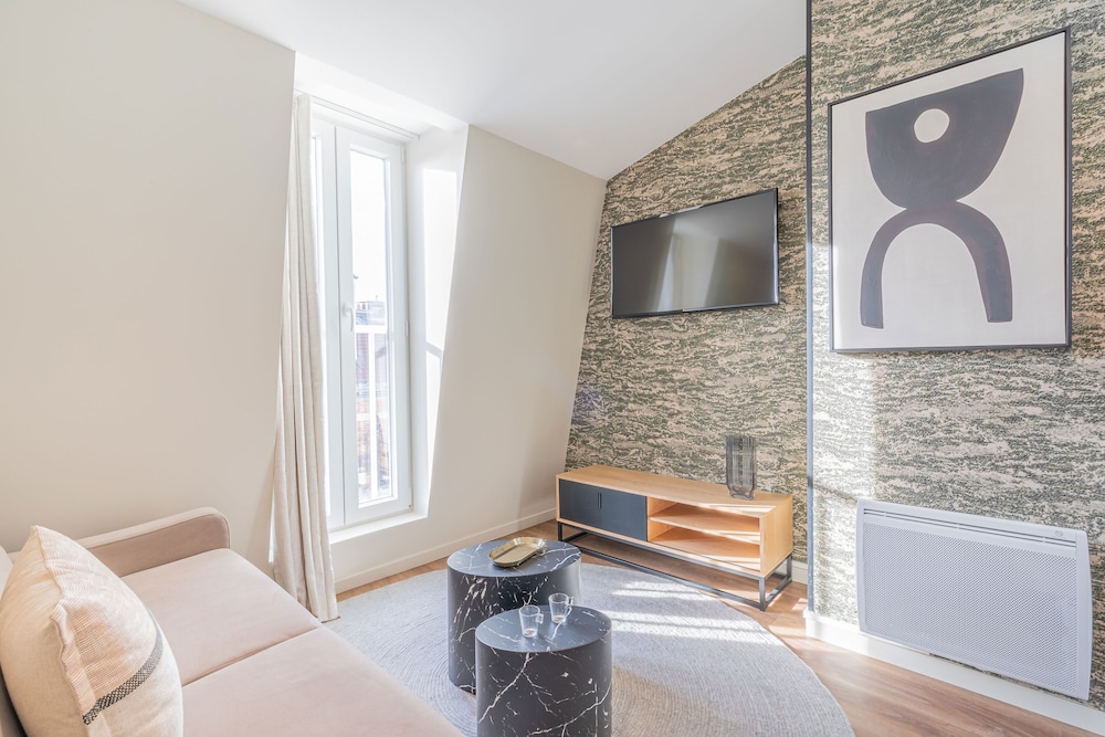 Superior Apartment (Le Belleville ZEN) photo 3